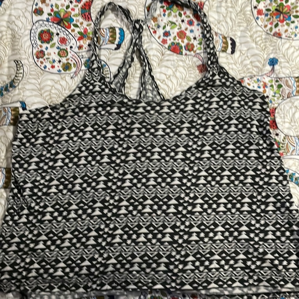 Aztec design tank super comfortable and cute in the summer
